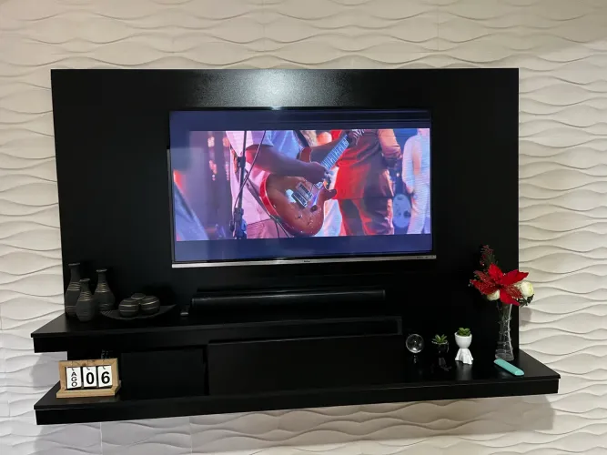 Painel de TV com Rack Suspenso - Preto