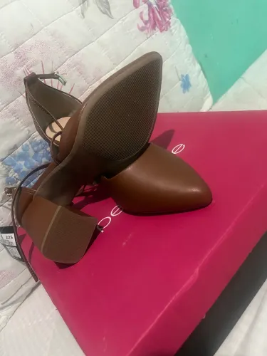 Saltinho número 36, elegante e confortável!