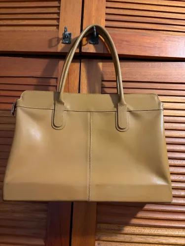Bolsa / Pasta em couro feminina
