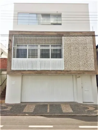Excelente Sobrado com 3 quartos em Centro - Araras - SP