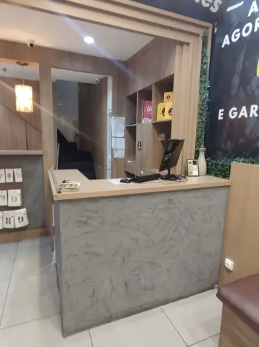 Vaga CLT - Atendente de Delivery e Balcão