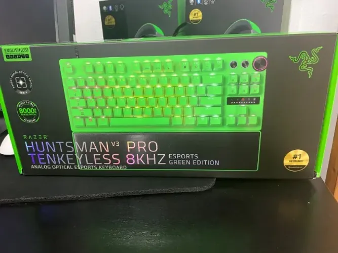 Teclado Huntsman V3 PRO Tenkeyless 8KHZ ESPORTS GREEN EDITION