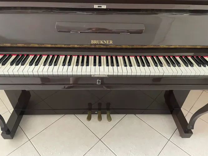 Piano Vertical 
