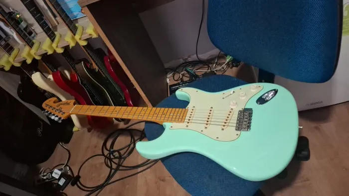 Strato tagima T735 2001 caps fender player