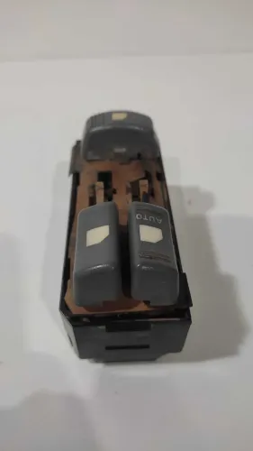 Botão Vidro Dianteiro Esquerdo S10 Cs 2001 2011