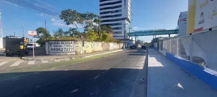 Imóvel para aluguel tem 120 metros quadrados em Gruta de Lourdes - Maceió - AL