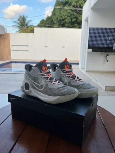 Vendo NIKE KD TREY 5 IX