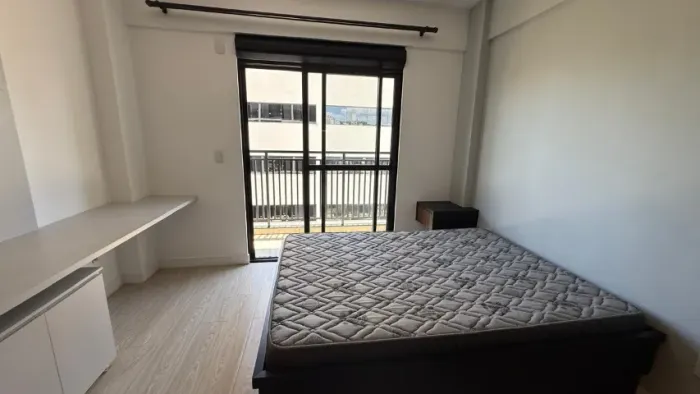Locação Anual - Loft mobiliado com 1 vaga de moto - Itajaí