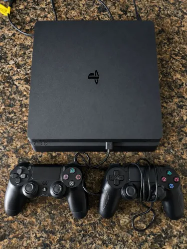 Playstation 4 + 2 Controles + Garantia