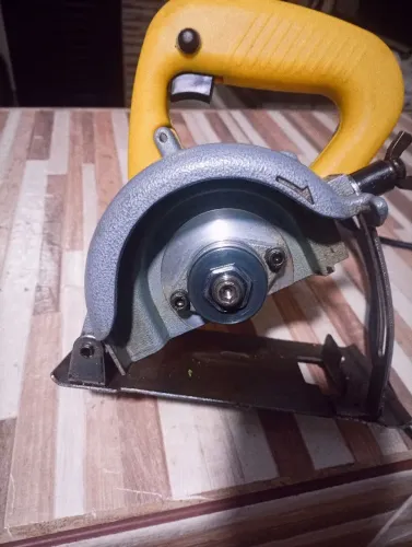 Serra mármore marca vonder. Volt 127