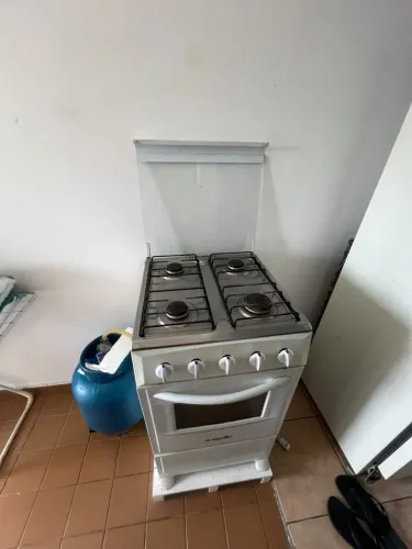 Fogão 4 bocas em bom estado funcionando tudo
