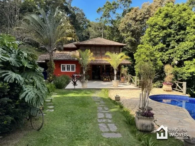 Casa em Condomínio- Petrópolis, Itaipava