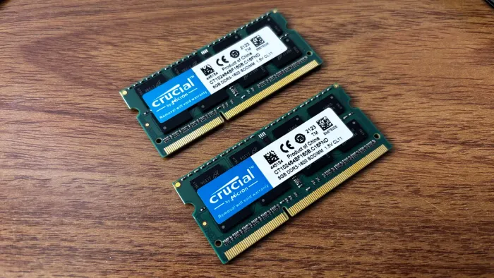 Memoria ram 8gb ddr3 1.5v 1600 da Crucial ( Valor unitario ) funciona notebook 1333