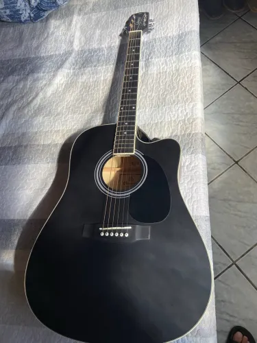 Violão eletroacústico Giannini