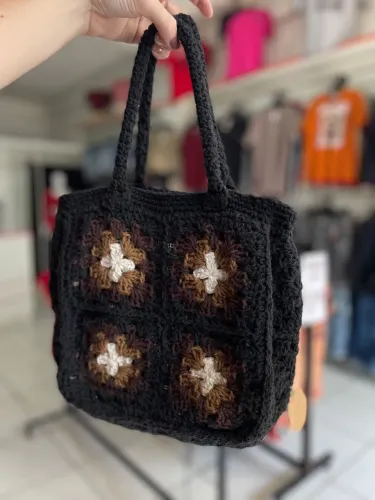 Bolsa de Crochê Feita à Mão - Linda e Delicada