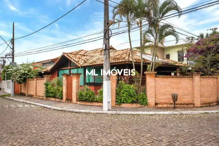Casa à venda, 3 quartos, 1 suíte, 2 vagas, Barra de Macaé - Macaé/RJ