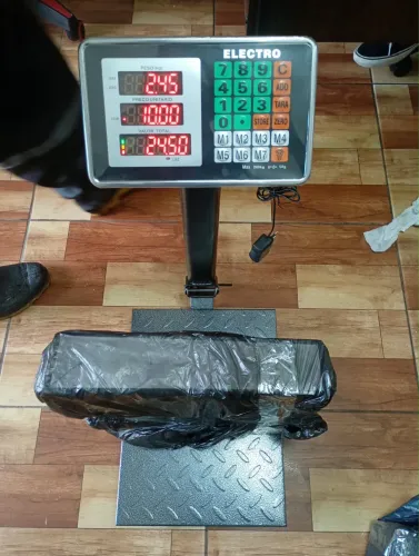 Balança digital de 200 kilos plataforma 40x30 novas