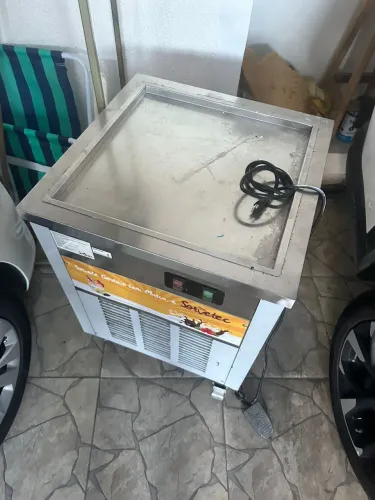 Máquina de Sorvete na chapa