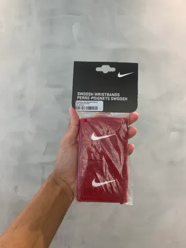 Munhequeira Nike Swoosh Pequena 