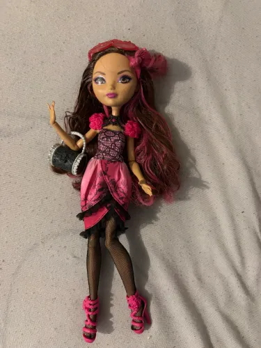 boneca ever after high briar beauty