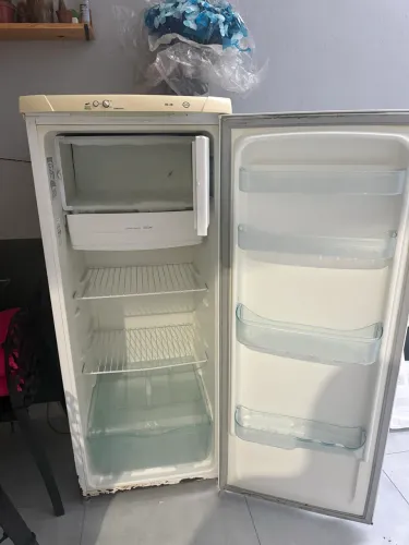 Geladeira eletrolux