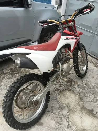 CRF 230F toda revisada nova demais