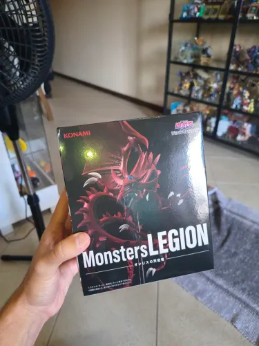 Yu-Gi-Oh action figure slifer Konami/taito
