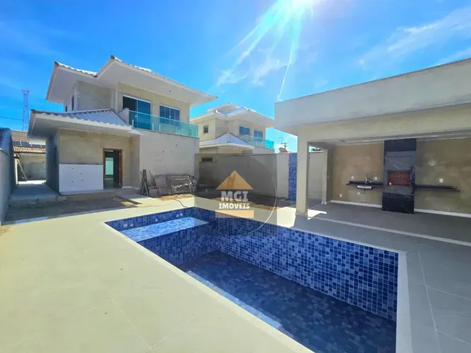Casa nova com 3 quartos em Pontinha - Araruama - Luxo