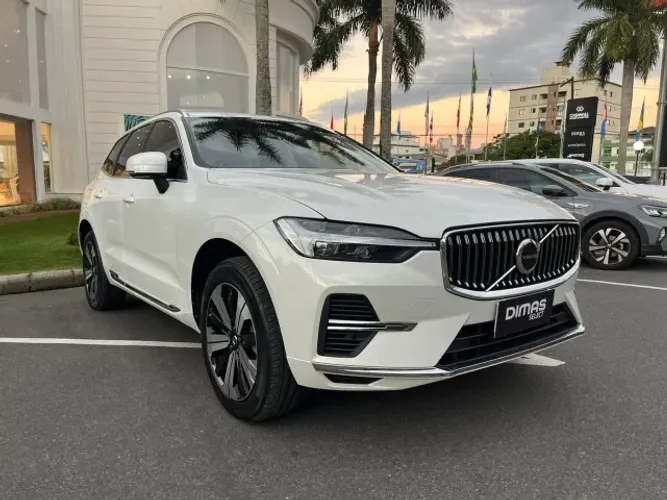 Volvo XC-60 T-8 Plus 2.0 AWD (híbrido) 2023