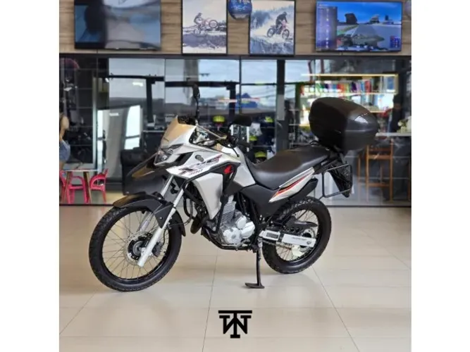 XRE 300 ABS