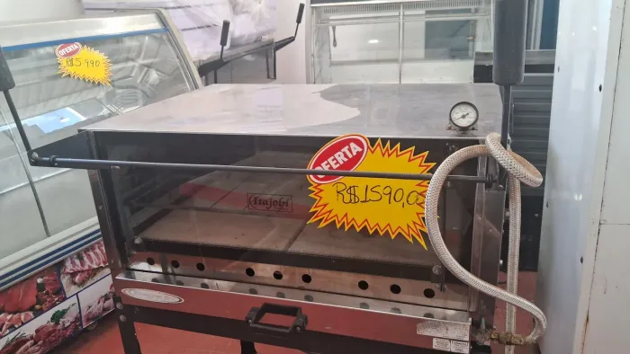 Forno industrial ideal para pizzas e pães