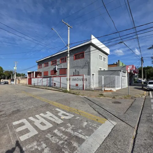 Excelente ponto comercial de 400m², de esquina, na Avenida Arthur Bernardes