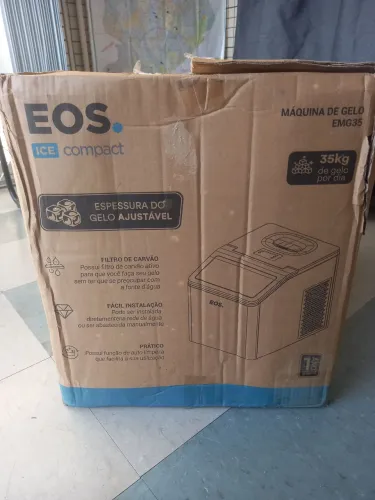 Maquina de fazer gelo EOS