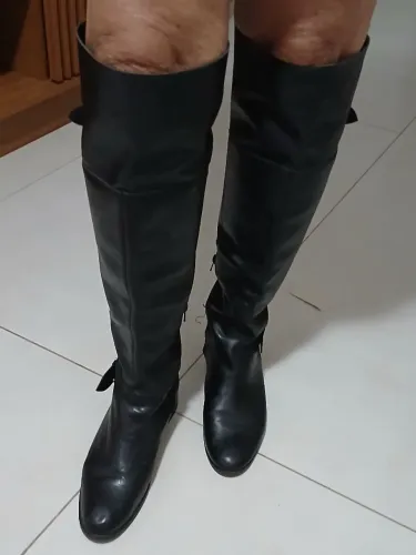 Bota de couro legítimo
