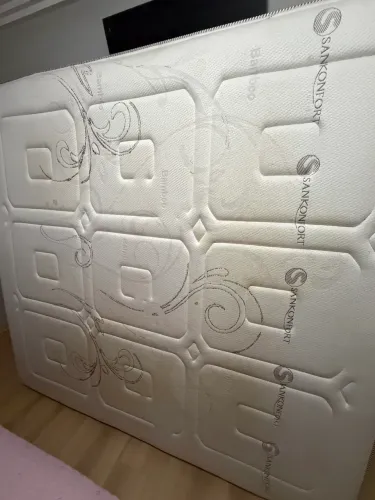 Colchão king 