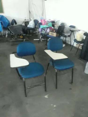 cadeira com prancheta para escola