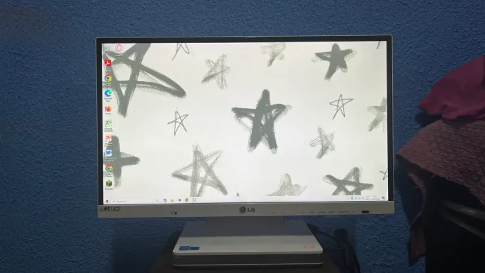 Computador LG i5 / 8GB RAM / SSD 240GB / Full HD - Ideal para estudos e trabalho