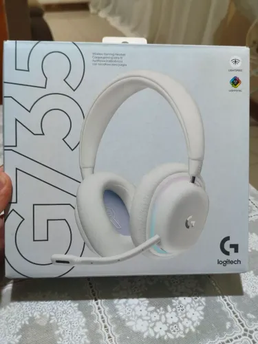 Headset Logitech sem fio G735