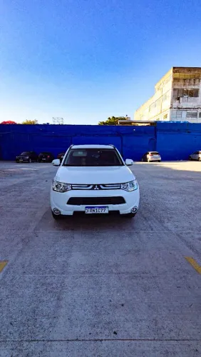 Mitsubishi Outlander 2.0 16V 160cv Aut. 2015