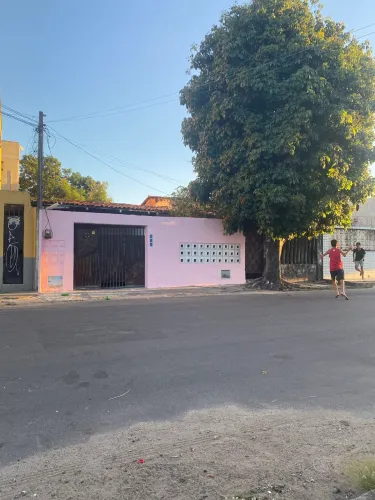 Casa a venda bairro Vila Pery 