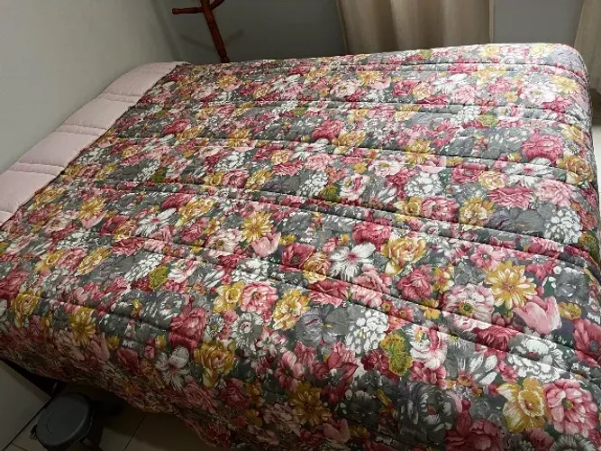 Colcha casal ótimo estado