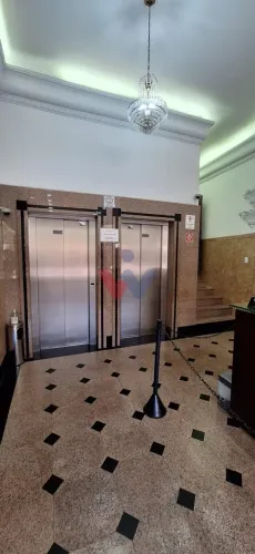 Sala Comercial 23m na Rua XV de Novembro | Pronta para Uso e Financiável