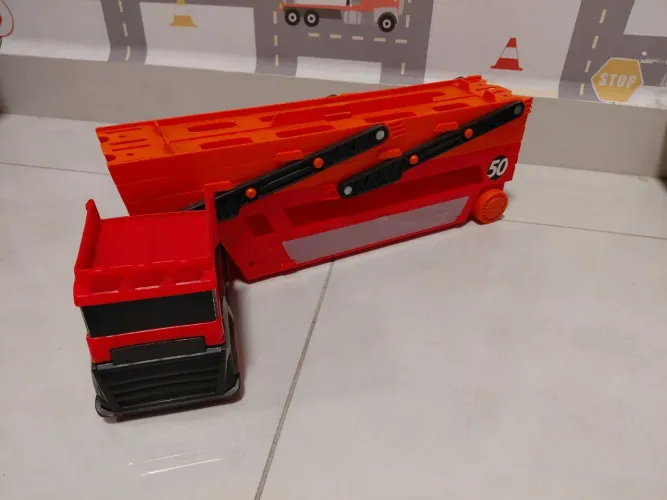 Caminhão Cegonha Hot Wheels