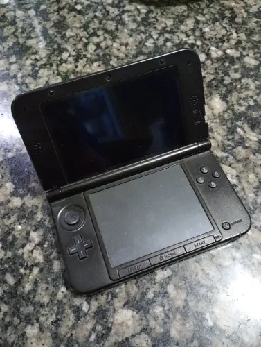 Nintendo 3DS XL