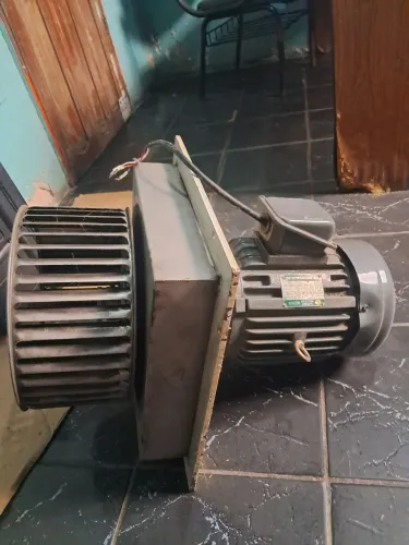 Motor de ventilação com helices e eixos completo