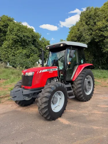 TRATOR MASSEY FERGUSON 2021