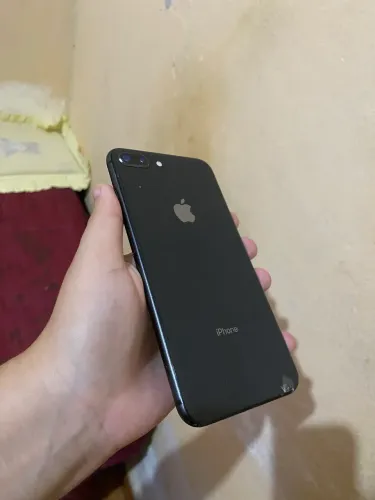 iPhone 8 Plus 64GB