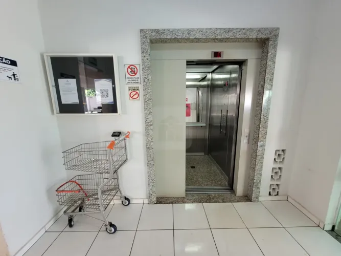 Apartamento para locação e venda no bairro Tubalina