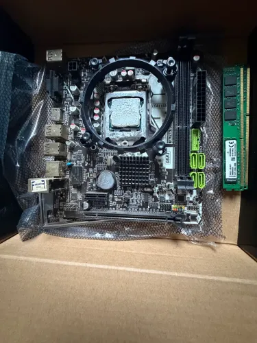 Placa mãe e processador i3 terceira geração 8ram 
