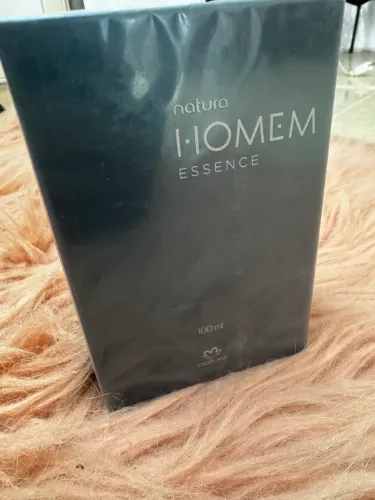 Natura homem essence
